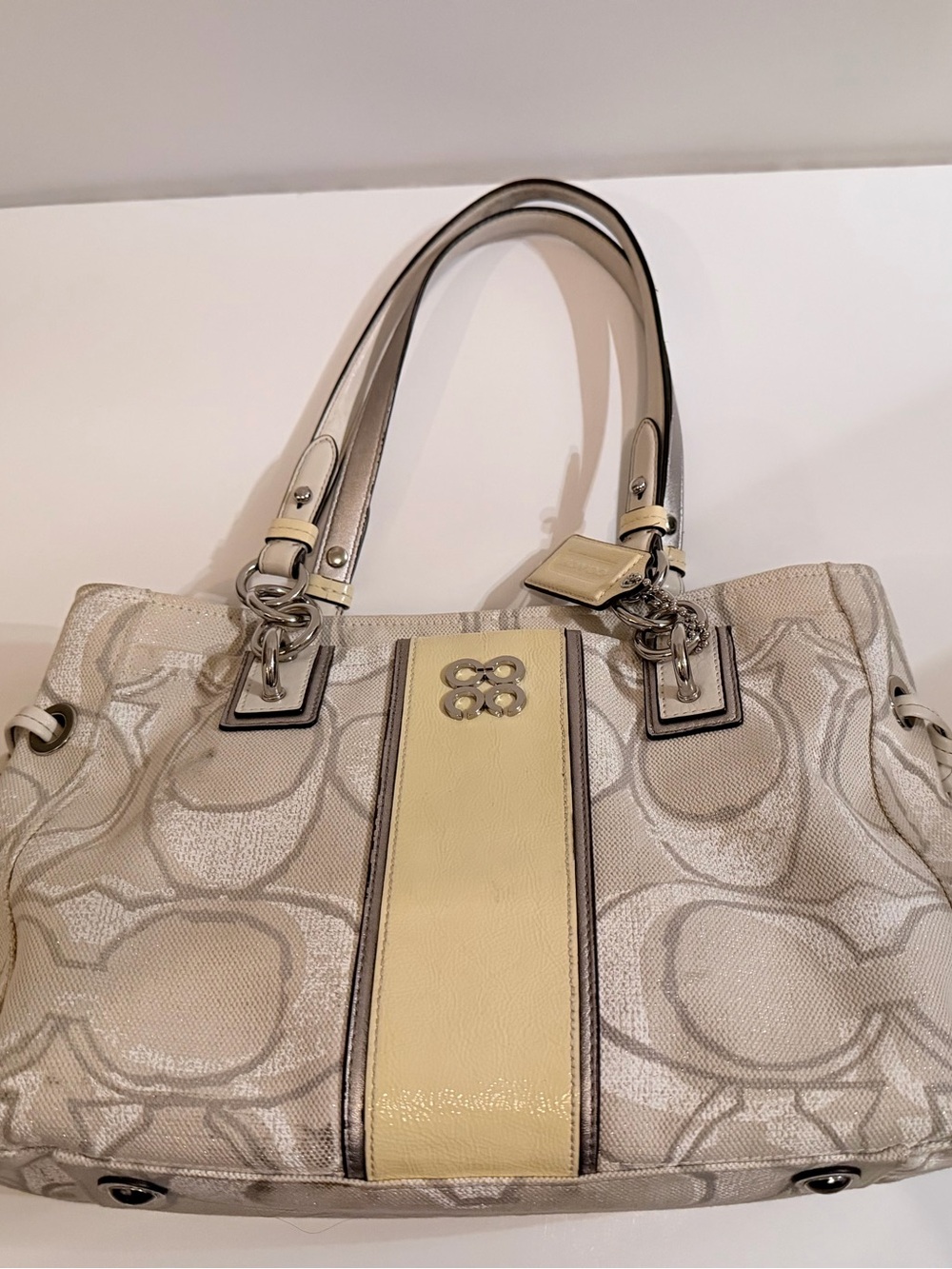 Coach Colette Cavas Signature Tote - Picture 3 of 4